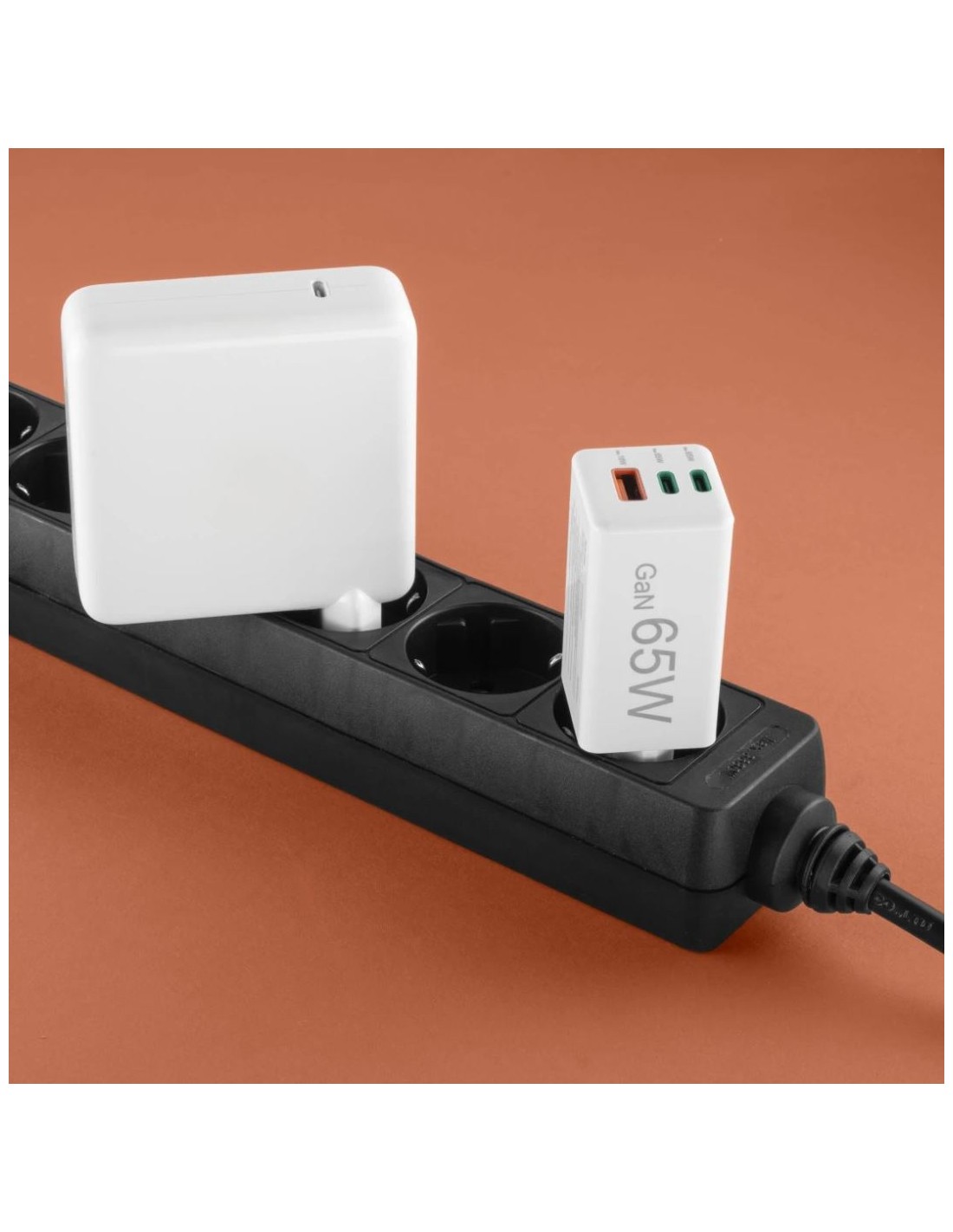 Hama Snellader, 2x USB-C PD, 1x USB-A QC, mini-oplader, 65W, wit Adapter